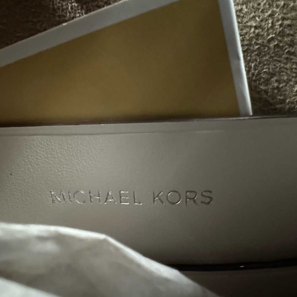 Michael Kors Hamilton White Leather Women's Bag - Picture 5 of 5